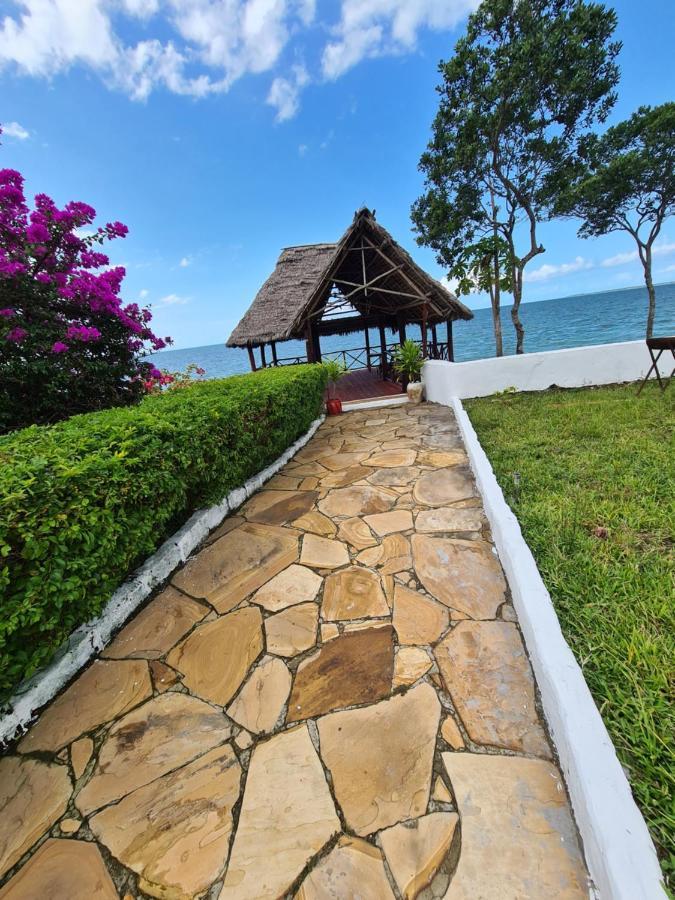 Отель Ivory Ocean View Marumbi Экстерьер фото