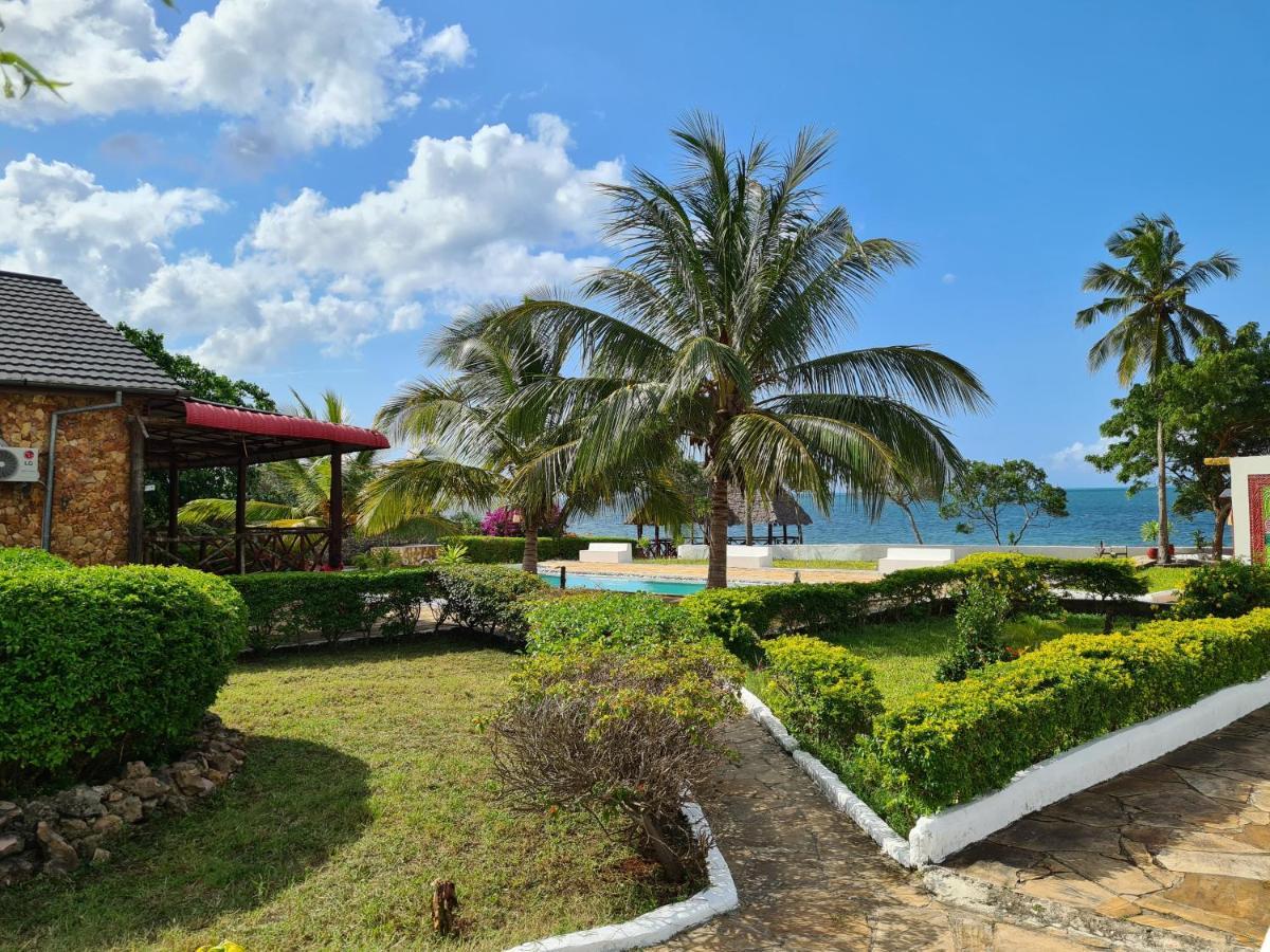 Отель Ivory Ocean View Marumbi Экстерьер фото